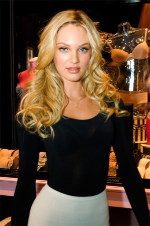  2010 FW With Victoria's Secret beauty supermodels Candice Swanepoel 